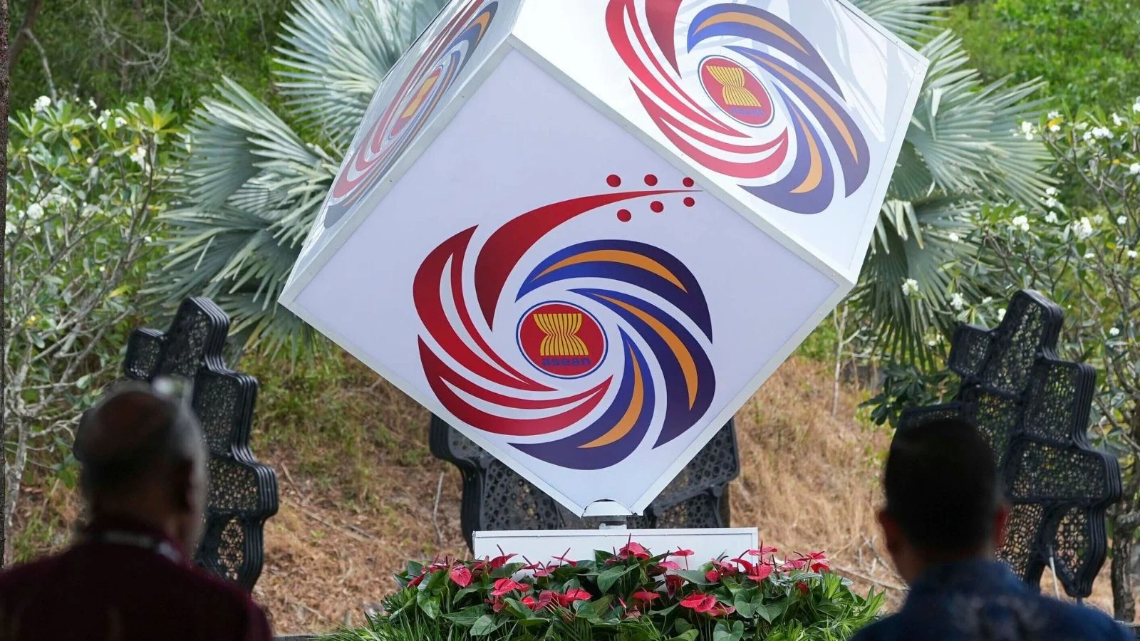 不仅仅表现